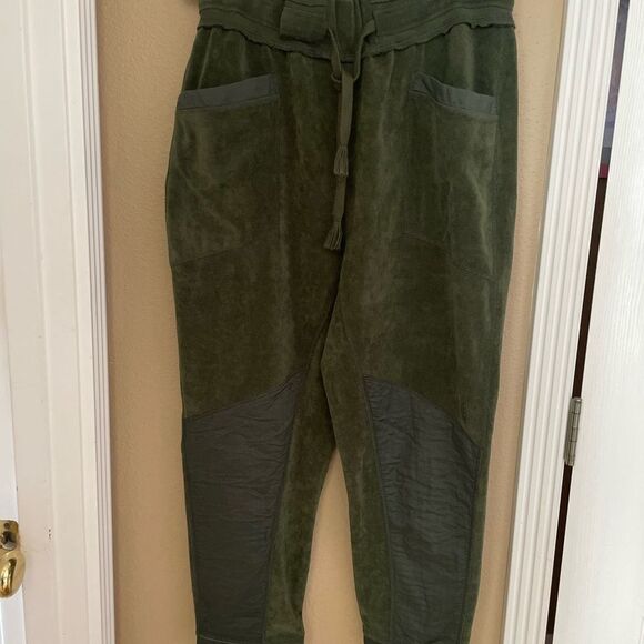 Free People Movement Green Velour Jogger Pants Womens XS - Picture 2 of 12